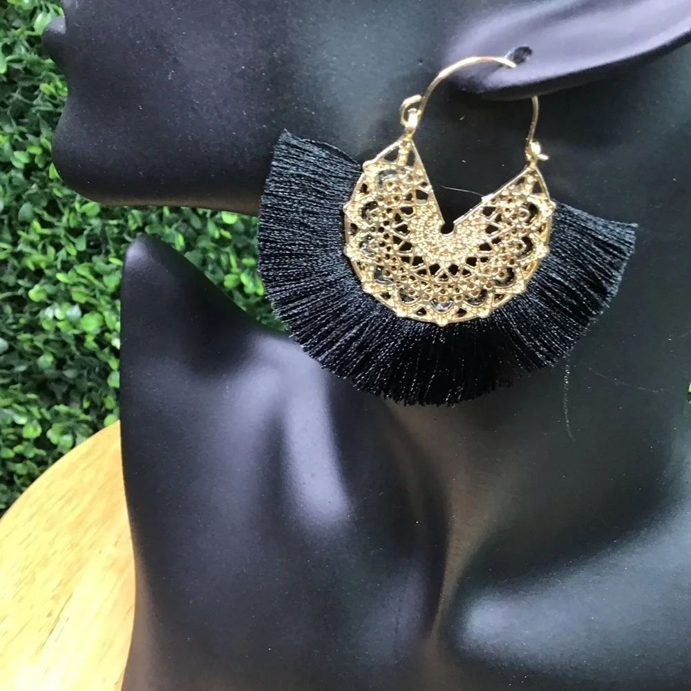 Black‎ tassel boho earrings